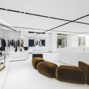 burberry-retail-store-new-bond-street-london-interiors_dezeen_2364_col_7