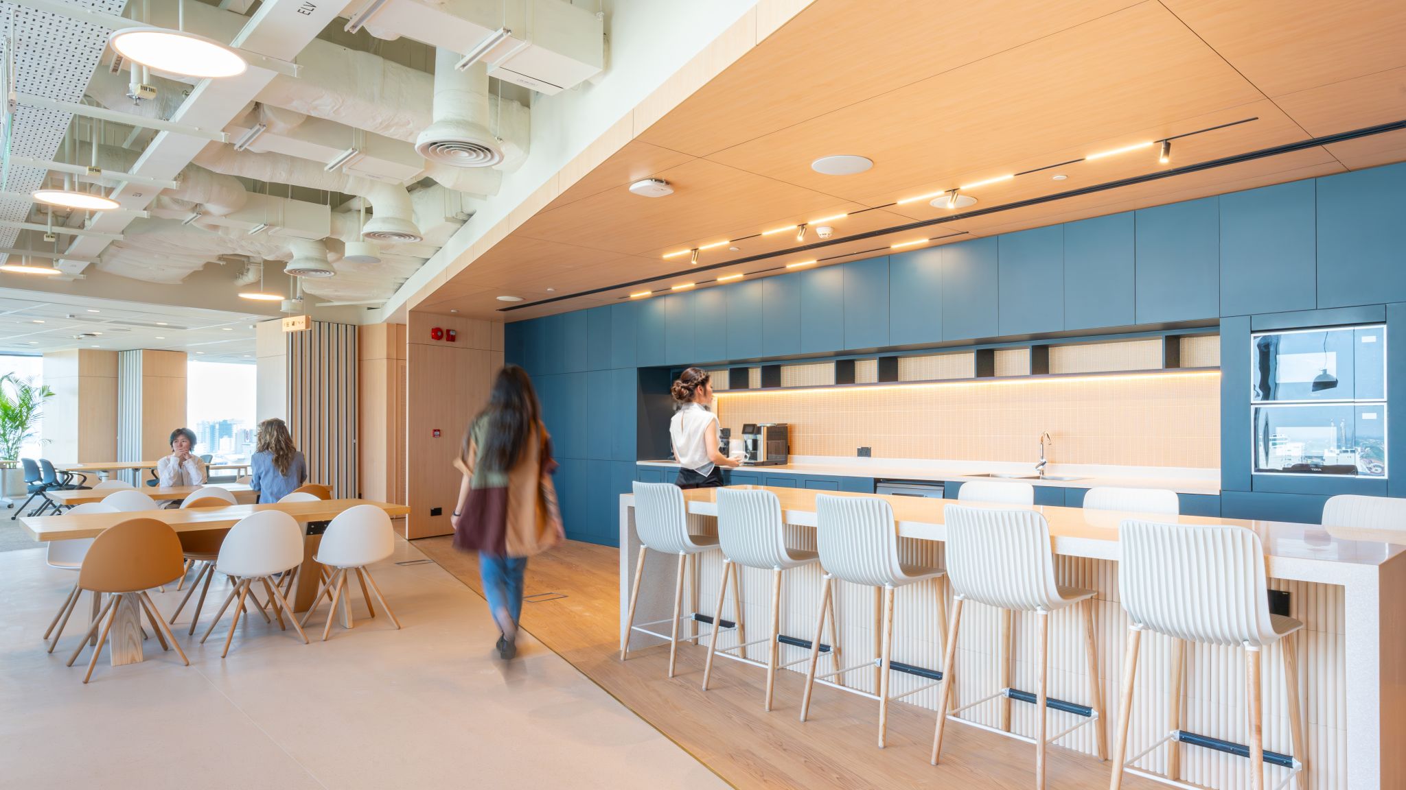 LEED Gold for an Eco-Friendly Workspace