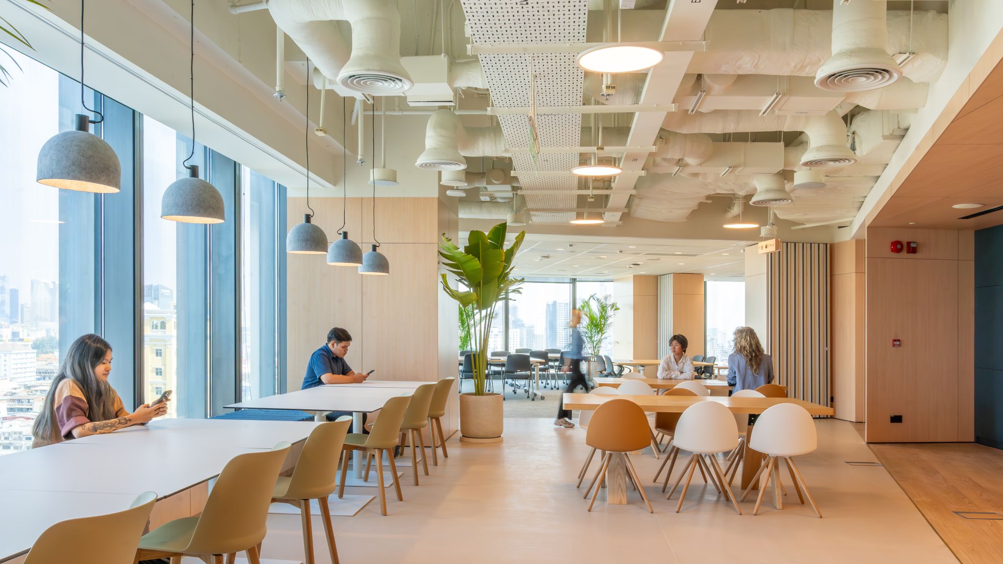 LEED Gold for an Eco-Friendly Workspace